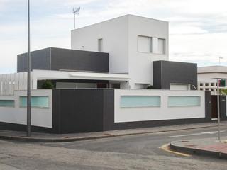 Haus in Mil Palmeras. Descubra esta modernanbspvillanbspexclusiva en mil palmeras, ubi