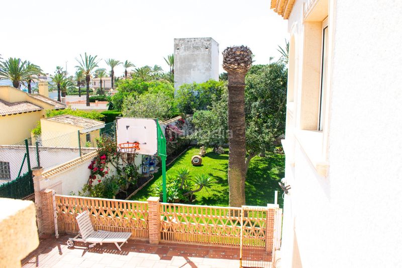 Foto bdf2822f-1e7c-4269-954e-287414228096. Casa amb calefacció aparcament piscina a Cabo Roig Orihuela