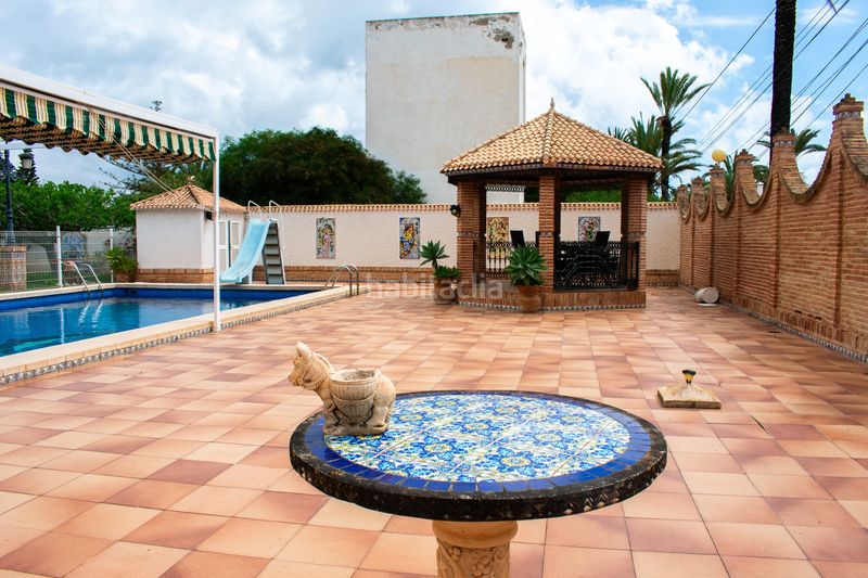 Foto c5e483ea-b923-4c28-a6c5-2169bbdf57d3. Casa amb calefacció aparcament piscina a Cabo Roig Orihuela