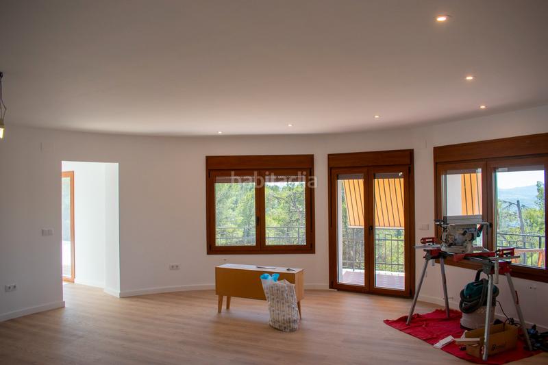 Foto 12ff4a71-5e08-4431-a405-d7225a32eb89. Casa descubra esta casa o chalet independiente de 400 m construidos y 380 m útiles, ubicada en una parcela de 3.400 m en una zona eleva en Ibi