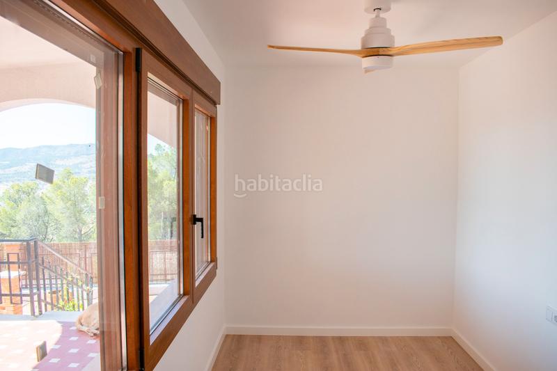Foto 6beaacf5-84a2-4764-b1e1-ff4d85b13417. Casa descubra esta casa o chalet independiente de 400 m construidos y 380 m útiles, ubicada en una parcela de 3.400 m en una zona eleva en Ibi