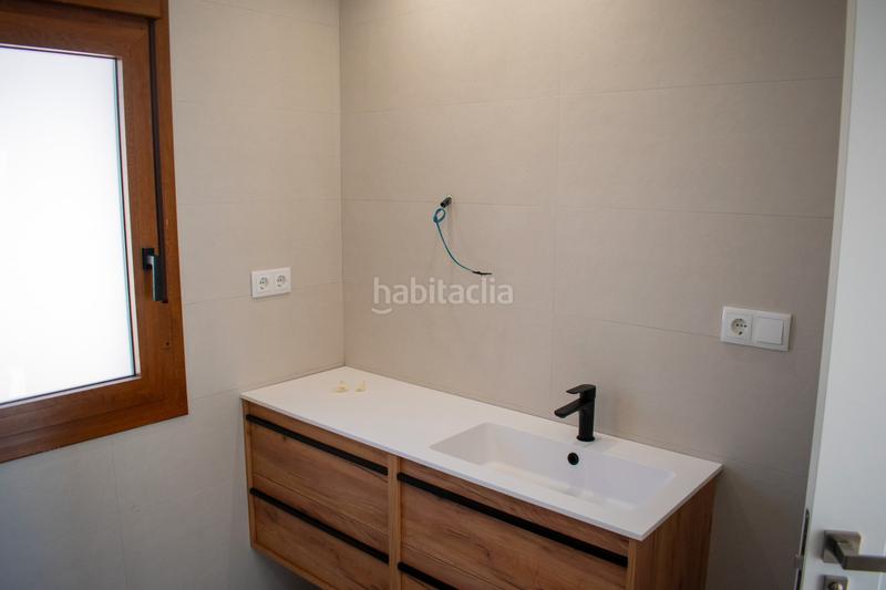 Foto b518c23a-b388-479b-b9c4-95f5cc32f487. Casa descubra esta casa o chalet independiente de 400 m construidos y 380 m útiles, ubicada en una parcela de 3.400 m en una zona eleva en Ibi