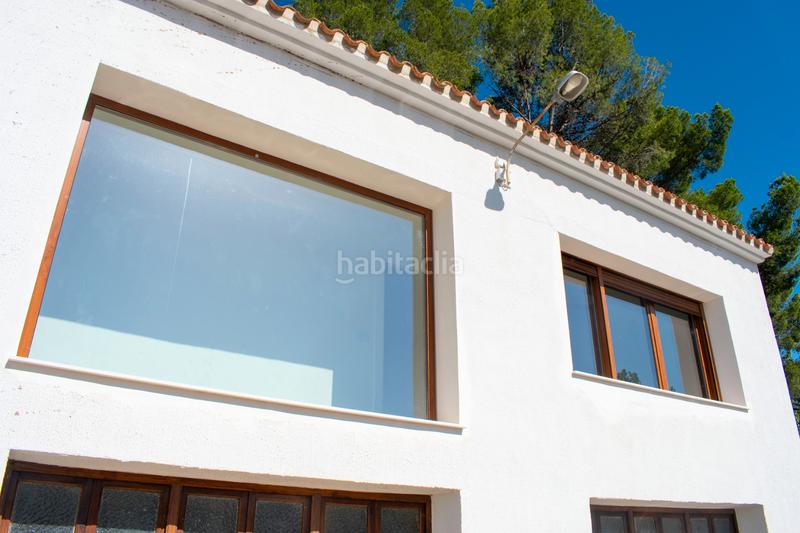 Foto c8d74b56-4198-441a-9772-14451b221761. Casa descubra esta casa o chalet independiente de 400 m construidos y 380 m útiles, ubicada en una parcela de 3.400 m en una zona eleva en Ibi