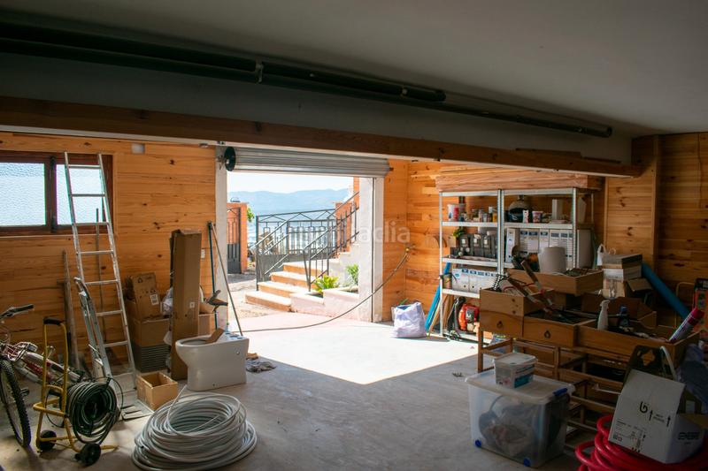 Foto e50cfdd2-e0ca-4227-b43b-5ae998a1eded. Casa descubra esta casa o chalet independiente de 400 m construidos y 380 m útiles, ubicada en una parcela de 3.400 m en una zona eleva en Ibi