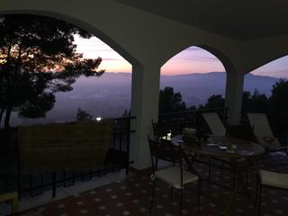 Casa a Ibi. Descubra esta casa o chalet independiente de 400 m construidos y