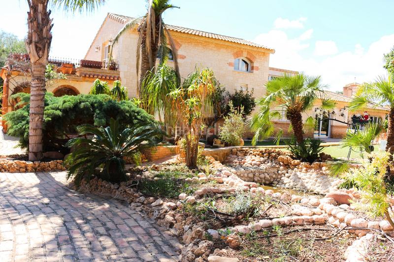 Foto 6480050e-9a5a-42e1-9f7d-f571f5ac205c. Chalet with heating parking pool in Los Urrutias Cartagena