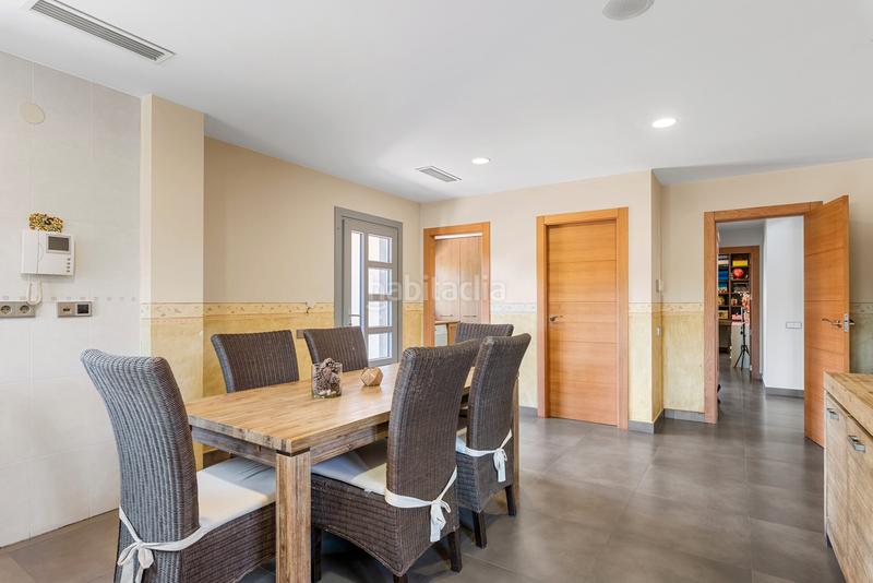 Foto 0be699d9-f413-434d-8a82-00becc73e8e4. Chalet with parking in Alzabares Elche / Elx