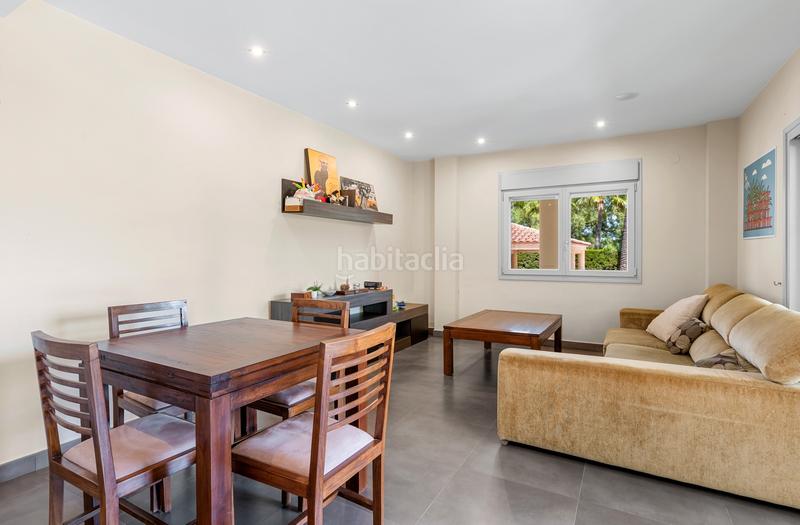 Foto 190c0809-907d-43cd-b36e-bba083262603. Chalet with parking in Alzabares Elche / Elx