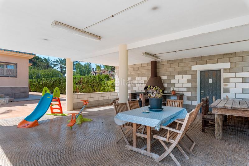 Foto b09c7b6b-1bee-4227-a4ff-df78d18163e1. Chalet with parking in Alzabares Elche / Elx