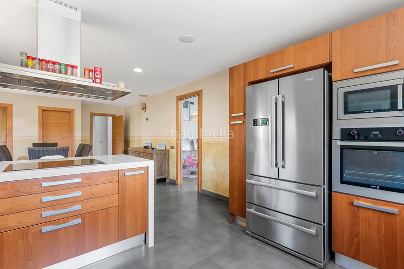 Foto c7fa1d49-f6a7-4bff-a19f-b3e3101b6e7b. Chalet with parking in Alzabares Elche / Elx