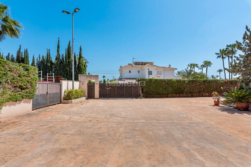 Foto cc06d581-86cf-4764-96a2-afa2e9cdd29a. Chalet with parking in Alzabares Elche / Elx