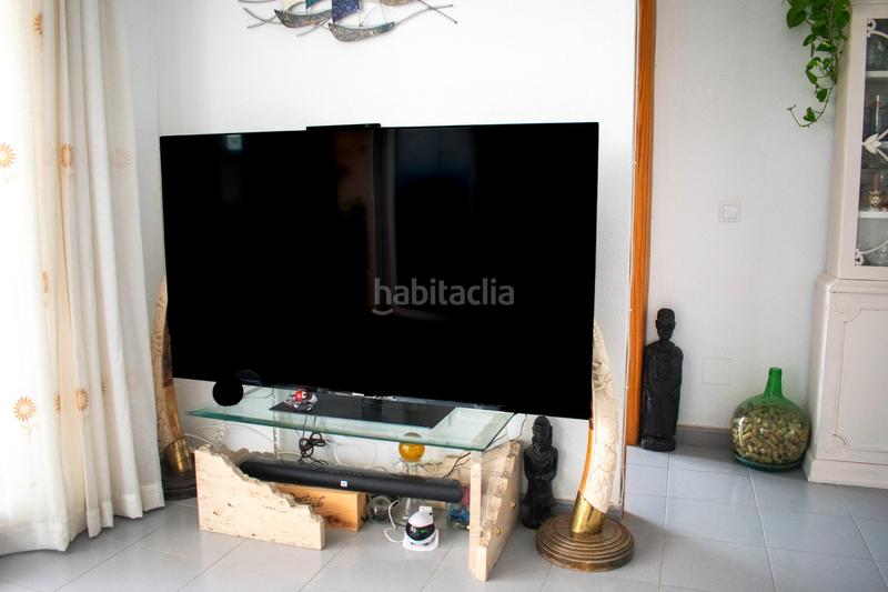 Foto 3ec9eb75-afe1-4742-8321-c1673b8ddb8b. Piso descubra este piso en primera línea de mar, una auténtica joya inmobiliaria situada en el enclave más privilegiado de la costa de en Orihuela