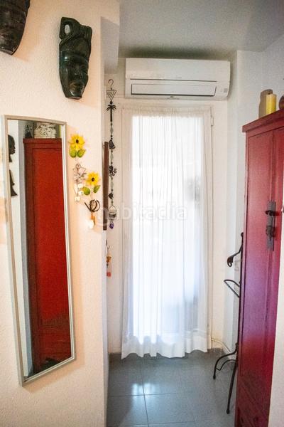Foto d61d3f0d-2aeb-4eb7-adb7-bb882180a965. Piso descubra este piso en primera línea de mar, una auténtica joya inmobiliaria situada en el enclave más privilegiado de la costa de en Orihuela