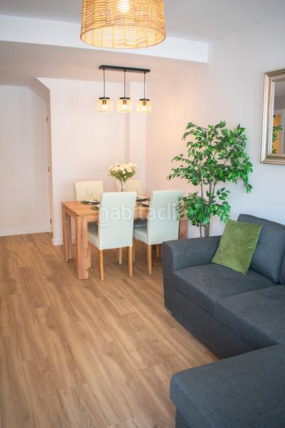 Foto 53b7669e-e1c4-49c2-ae6e-cbd7fbbf1b86. Casa adossada amb aparcament piscina a Los Balcones y los Altos Orihuela