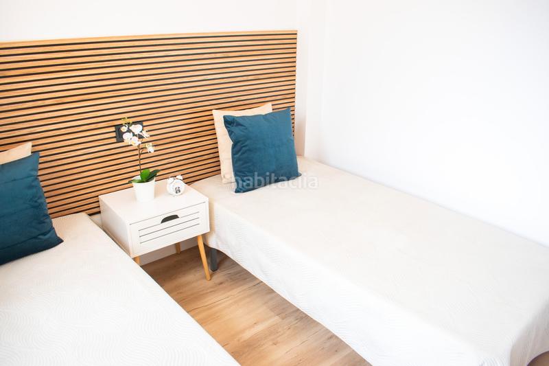 Foto f4b37516-0aed-4fd6-a1cc-303810803e2c. Casa adossada amb aparcament piscina a Los Balcones y los Altos Orihuela