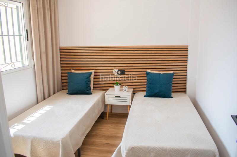 Foto f63eb153-48d6-478d-81c2-98fe7f039a01. Casa adossada amb aparcament piscina a Los Balcones y los Altos Orihuela