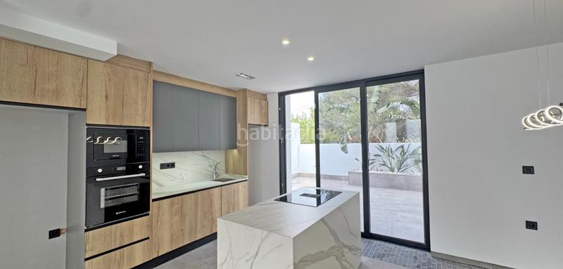 Foto d92dae4e-23e8-4df2-b920-125aee34f221. Maison avec parking piscine dans Los Balcones-Los Altos Torrevieja