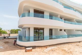 Appartement à Playa Flamenca. Descubre el equilibrio perfecto entre estilo, comodidad y ubicac