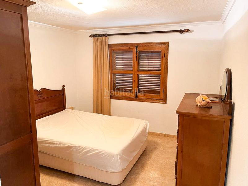 Foto 4daeb026-373e-4379-b01c-2e6bd2c8c4eb. Chalet presentamos una maravillosanbspvilla independiente situada en una de las zonas más exclusivas de Punta Prima, a solo 6 minutos and en Orihuela