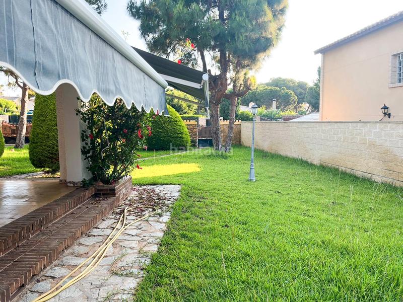 Foto e351ff64-a4d9-4509-baf4-48cd9b355a0e. Chalet presentamos una maravillosanbspvilla independiente situada en una de las zonas más exclusivas de Punta Prima, a solo 6 minutos and en Orihuela