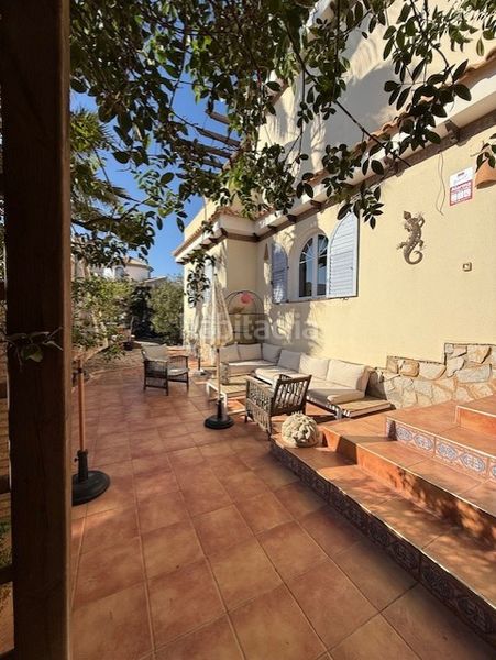 Foto 6bad9c2b-ba89-4ea7-926d-2add0bc987da. Casa amb aparcament piscina a Playa Flamenca Orihuela