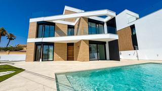 Haus in Aguas Nuevas. Déjate cautivar por esta villa independiente situada en la codic