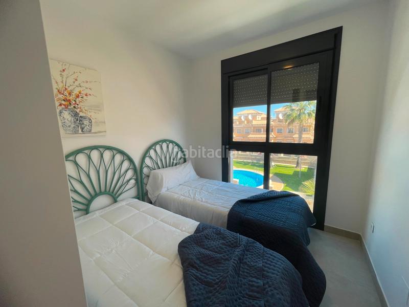Foto b2915d74-814c-4b96-a628-65ca41549368. Casa sumérgete en el confort y la exclusividad de este sofisticado bungalow de obra nueva en la prestigiosa zona de pau 26, en Orihuela