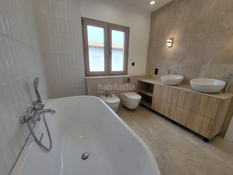 Foto 392cc6bb-04fa-439b-9180-a8731d339187. Casa con parcheggio piscina in La Zenia Orihuela