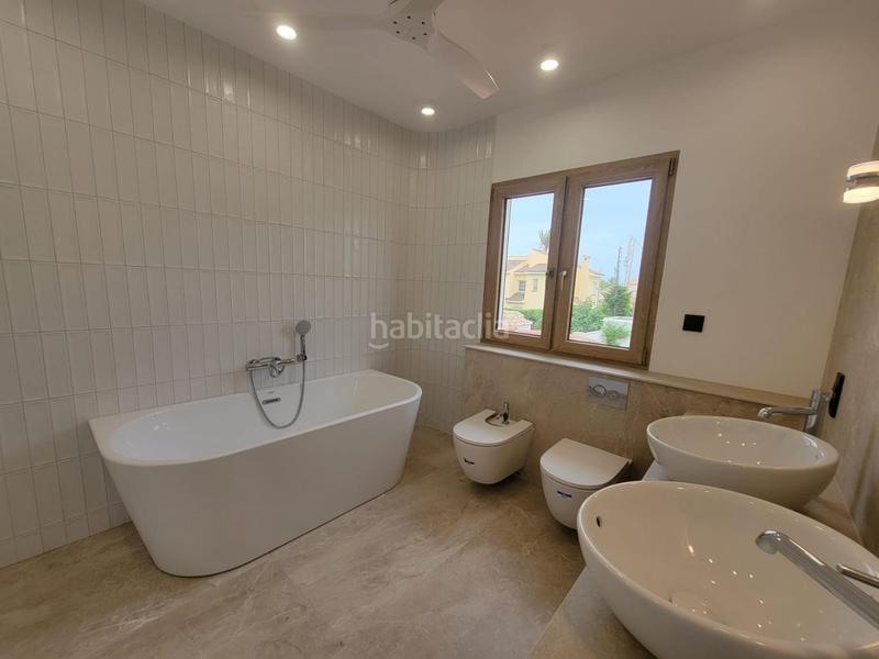 Foto d0ec35b2-794f-4296-8496-628a83ecb541. Casa con parcheggio piscina in La Zenia Orihuela