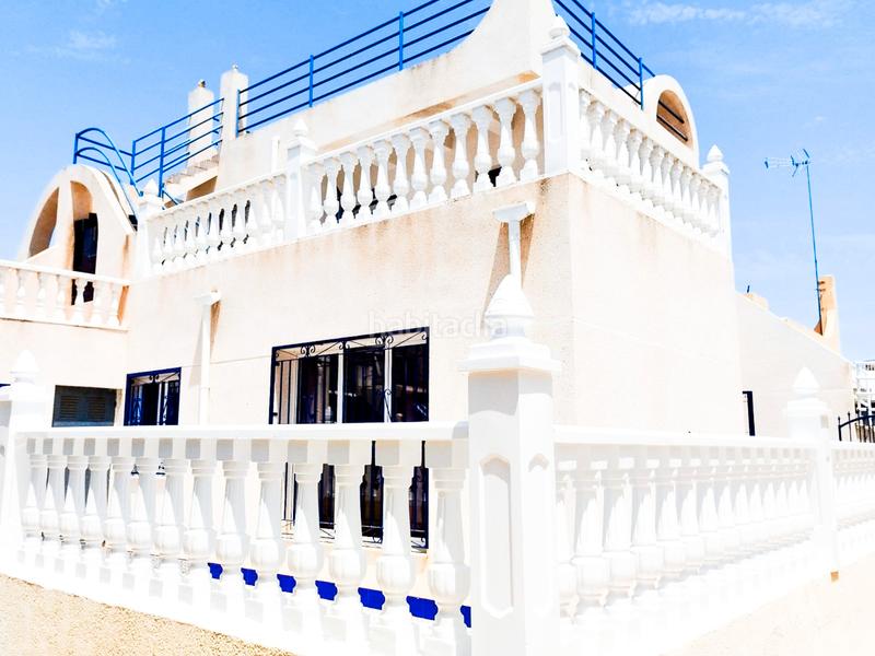 Foto 76a28c86-75b0-4e55-9e24-e465096c0c3e. Casa a schiera con piscina in Zona Carrefour - Urbanizaciones Torrevieja