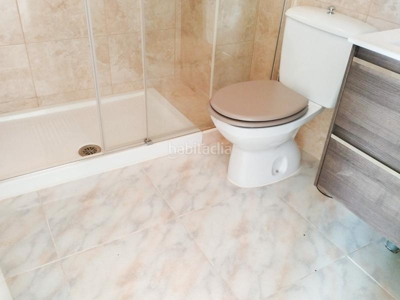 Foto f31f72f1-ccb8-4fba-91b5-fc16ad0ad57b. Casa a schiera con piscina in Zona Carrefour - Urbanizaciones Torrevieja