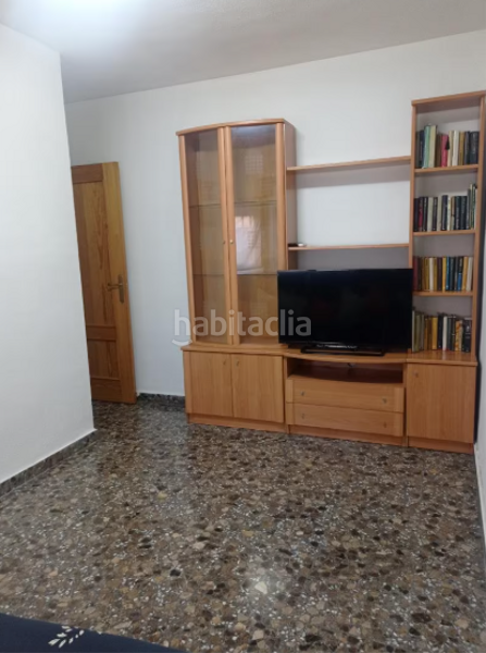 Foto 3e9b0a05-fdc8-41ed-a159-9dc76082bf1d. Apartament amb aparcament piscina a Alcantarilla