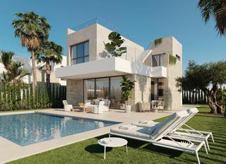 Casa adossada a Balcón de Finestrat-Terra Marina. Esta selecta propiedad de 213 m en dos plantas combina diseño mo