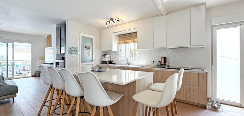 Foto d90f929b-e93c-4e5f-b601-842745b7e8e0. Casa descubra esta magnifica villa reformada en villamartin, donde la modernidad y la comodidad se fusionan en cada detalle. la propied en Orihuela