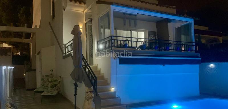 Foto eecfd287-2c3a-4705-98d2-2a25c38f7bc6. Casa descubra esta magnifica villa reformada en villamartin, donde la modernidad y la comodidad se fusionan en cada detalle. la propied en Orihuela