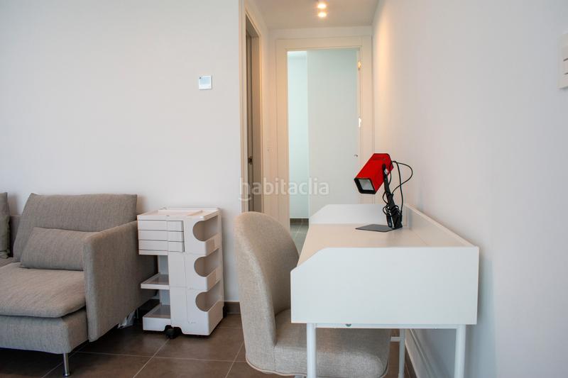 Foto 2e0889a1-614b-4ada-b1f9-073284ce6109. Casa adosada presentamos este chalet adosado de obra nueva a estrenar en 2025, una vivienda diseñada para ofrecer el máximo confort en la costa en Santa Pola