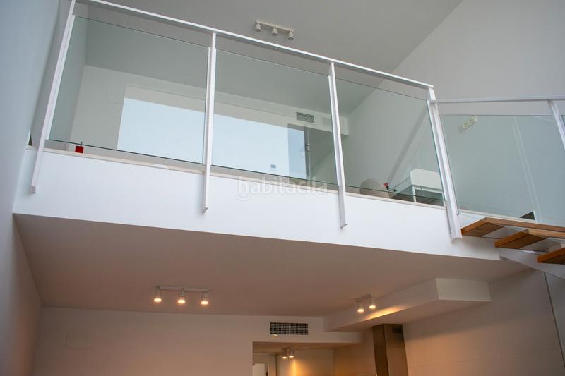 Foto bc3aaa1d-db33-4b05-9b97-12ce6b0ab3f6. Casa adosada presentamos este chalet adosado de obra nueva a estrenar en 2025, una vivienda diseñada para ofrecer el máximo confort en la costa en Santa Pola