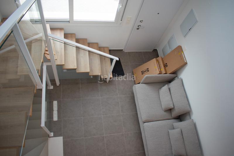 Foto bef67f8e-a9fa-421d-8701-6248fd11b743. Casa adosada presentamos este chalet adosado de obra nueva a estrenar en 2025, una vivienda diseñada para ofrecer el máximo confort en la costa en Santa Pola