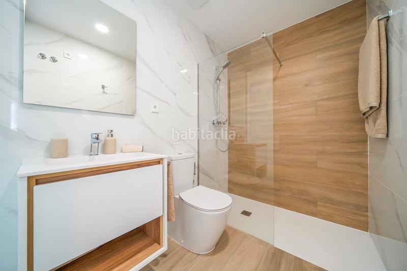 Foto a7983b70-a5c3-4dbd-b62d-de24b36627ec. Casa adosada le presentamos una magnífica oportunidad de adquirir ennbspresidencial de 4 exclusivos adosados en vistabella golf, costa en Orihuela