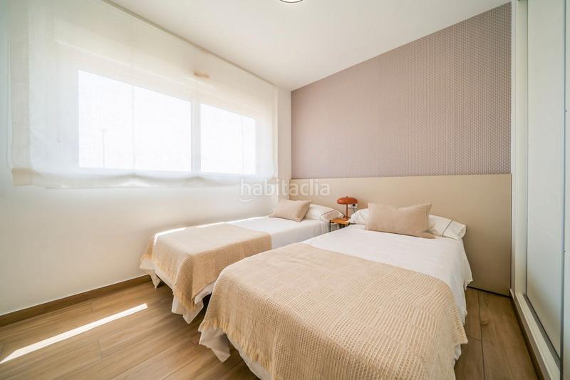 Foto b80f1978-3c1b-4ffa-a2f0-f860b3a17409. Casa adosada le presentamos una magnífica oportunidad de adquirir ennbspresidencial de 4 exclusivos adosados en vistabella golf, costa en Orihuela