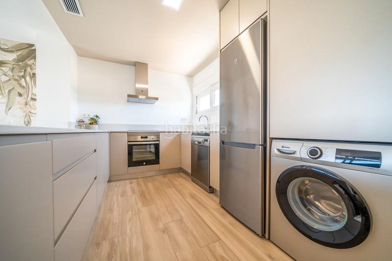Foto d5a2a2ae-54ca-4f34-9f27-119be1248e31. Casa adosada le presentamos una magnífica oportunidad de adquirir ennbspresidencial de 4 exclusivos adosados en vistabella golf, costa en Orihuela