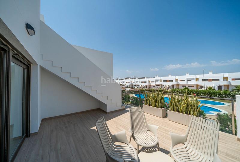 Foto e6b08b2a-176f-482d-a386-c9b3527929ad. Casa adosada le presentamos una magnífica oportunidad de adquirir ennbspresidencial de 4 exclusivos adosados en vistabella golf, costa en Orihuela