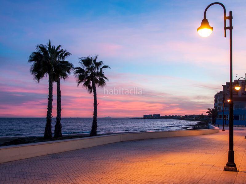 Foto 8ac09f53-c356-4517-b07b-746222340df5. Àtic amb aparcament a Centro - Muelle Pesquero Torrevieja