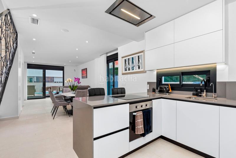 Foto d4d3edf3-c832-4f71-98bd-104daa591c74. Xalet a Los Secanos Guardamar del Segura