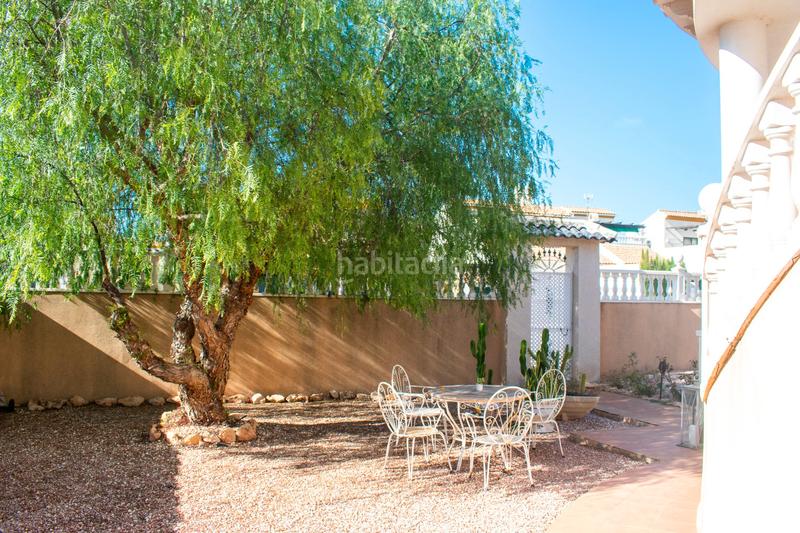 Foto 0f287e9a-b9d8-4c4b-b43e-e0c84aeaea51. Xalet amb aparcament piscina a La Zenia Orihuela