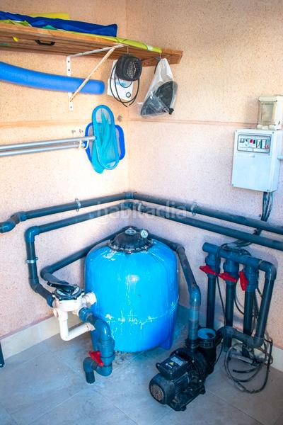 Foto 801fd6da-2dc4-4840-83ec-f3e4615390a8. Xalet amb aparcament piscina a La Zenia Orihuela