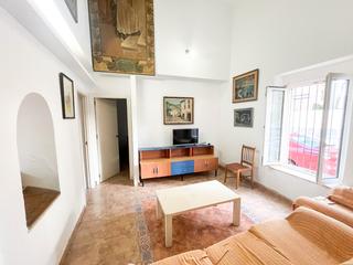 Maison à Santiago de La Ribera. Le presentamos este atractivo dúplex adosado situado a tan solo