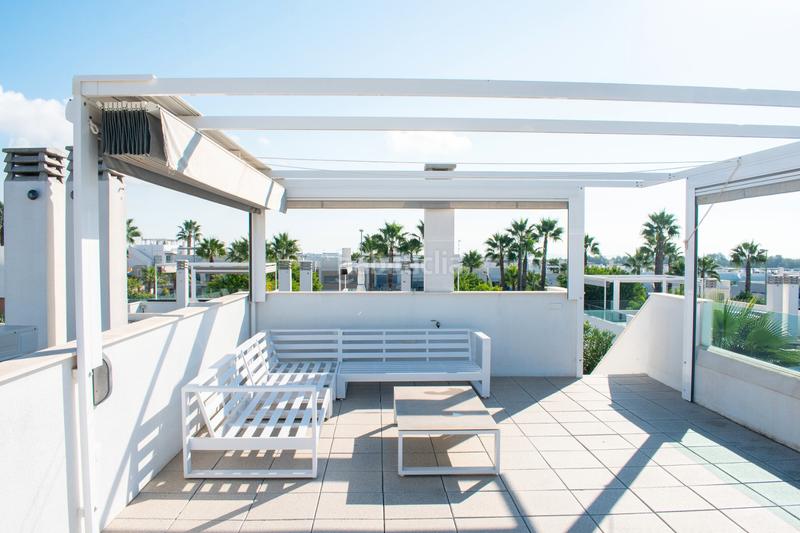 Foto e7143611-60b2-4a64-94e3-8da8e5aa9d2b. Casa a schiera con parcheggio piscina in Desamparados - Hurchillo - Torremendo Orihuela