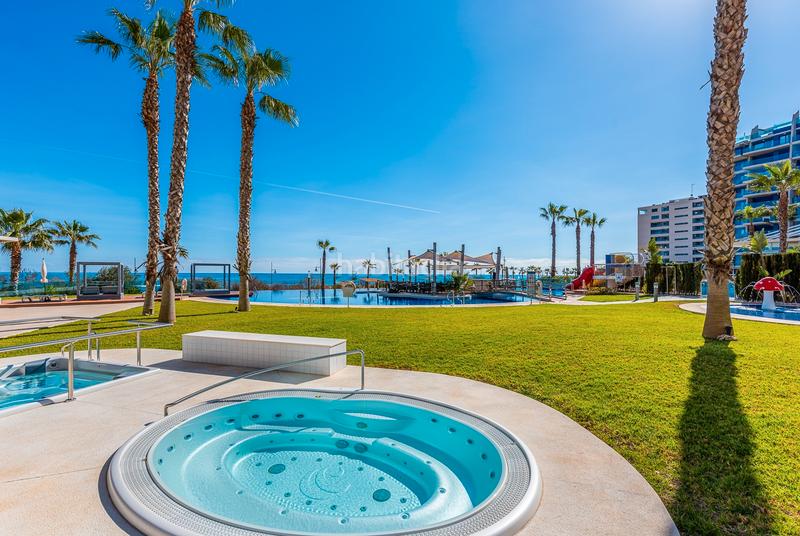 Foto bddc2bdd-9d97-4adc-8288-f400f354a5b8. Piccolo appartamento con parcheggio piscina in Punta Prima Orihuela