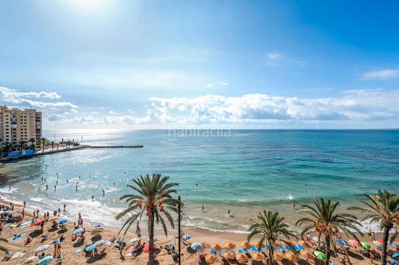 Foto 08c42395-d021-4dc6-92ae-16d65df95de2. Apartamento descubra este grannbspapartamento en primera línea de playa, situado en la codiciada playa del cura , una de las zona en Torrevieja